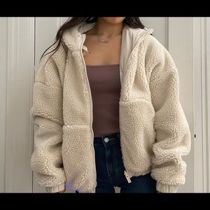 Alo Yoga Duality Reversible Sherpa lined Jacket